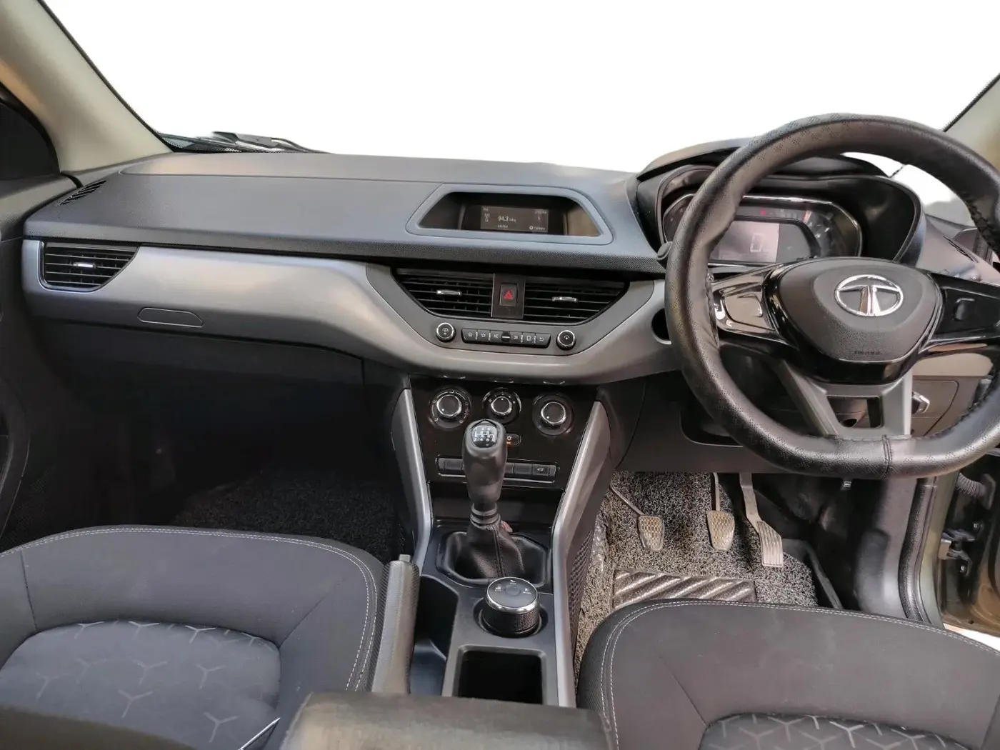 2021 Tata NEXON XM PETROL, Petrol, Manual, 85,638 km, interior