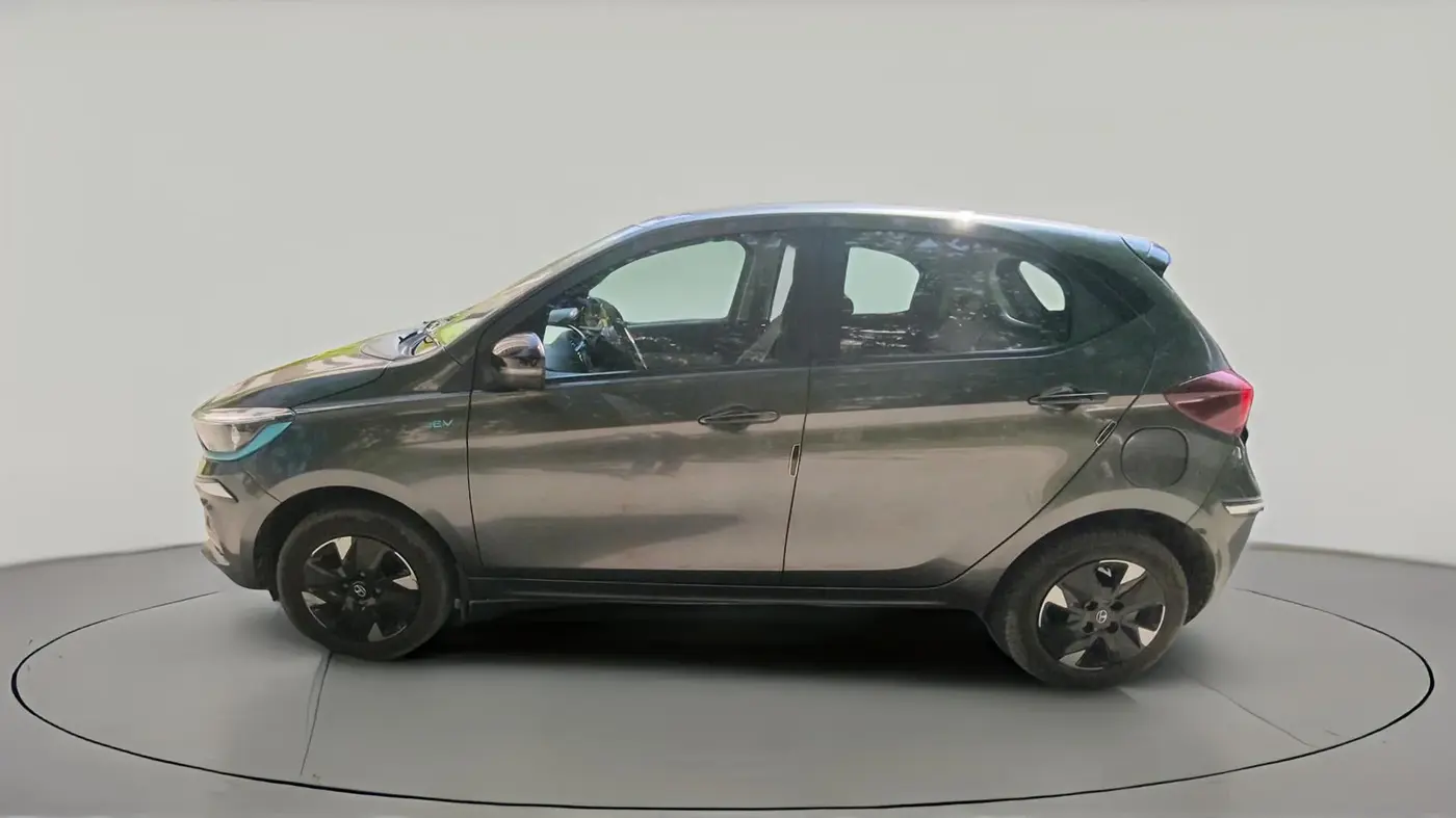 2023 Tata TIAGO EV XZ PLUS LONG RANGE, Electric, Automatic, 16,935 km, exterior