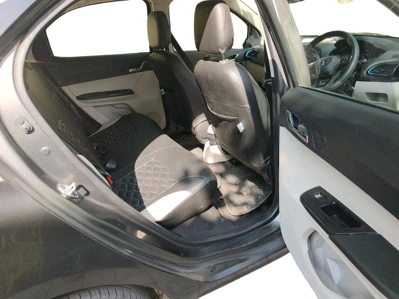 2023 Tata TIAGO EV XZ PLUS LONG RANGE, Electric, Automatic, 16,935 km, interior