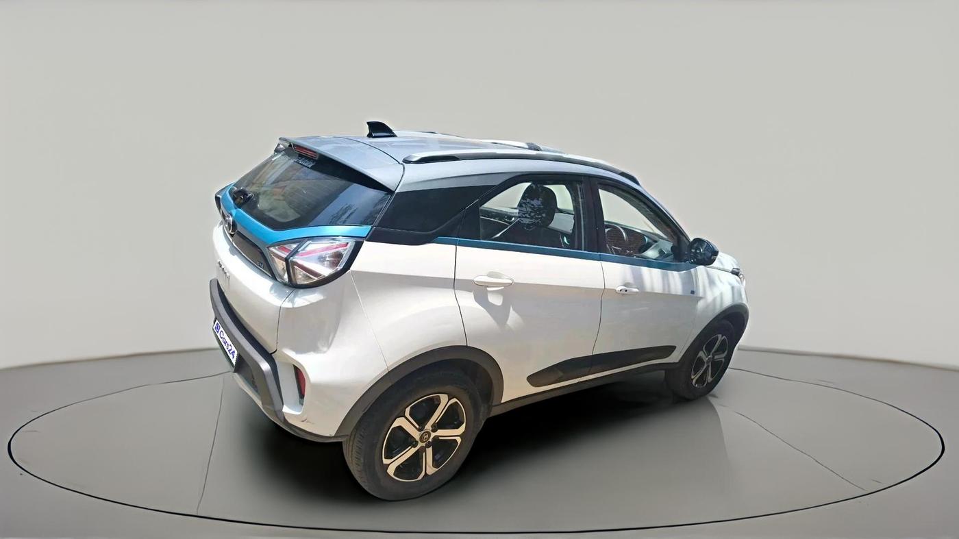 2022 Tata NEXON EV XZ PLUS, Electric, Automatic, 80,931 km, exterior
