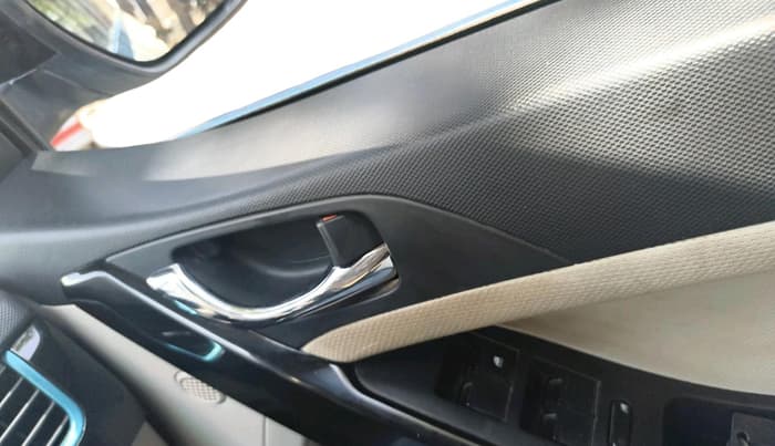2022 Tata NEXON EV XZ PLUS, Electric, Automatic, 80,931 km, interior