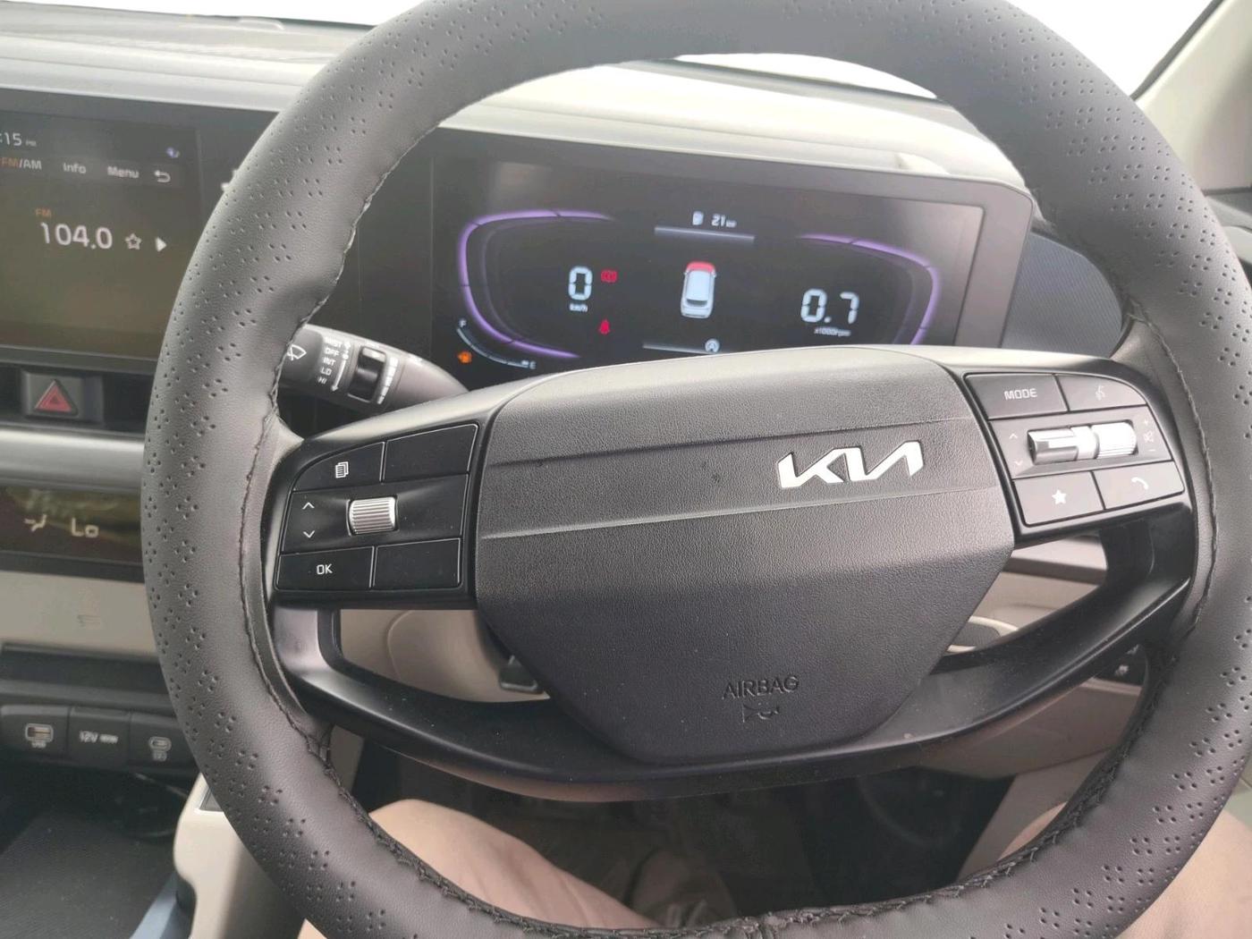 2026 KIA Carens Clavis HTE EX Diesel 1.5L Turbo MT 7 STR, Diesel, Manual, 5,444 km, interior