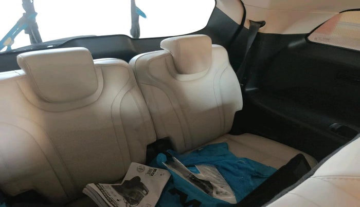 2023 Mahindra XUV700 AX 7 D AT 7 STR, Diesel, Automatic, 26,769 km, interior