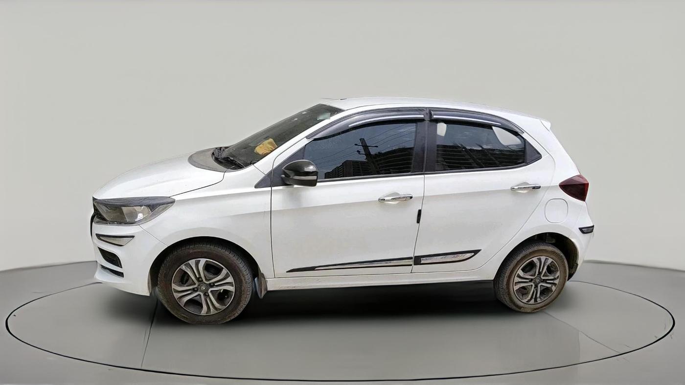 2024 Tata Tiago XT CNG, CNG, Manual, 59,000 km, exterior
