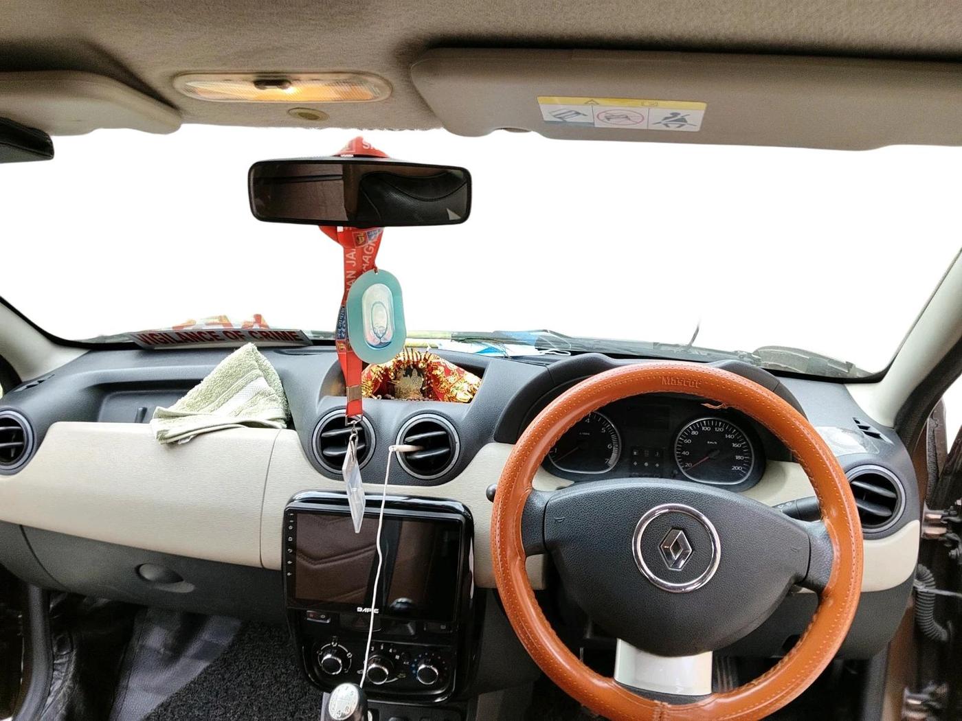 2014 Renault Duster 85 PS RXL DIESEL, Diesel, Manual, 1,28,665 km, interior