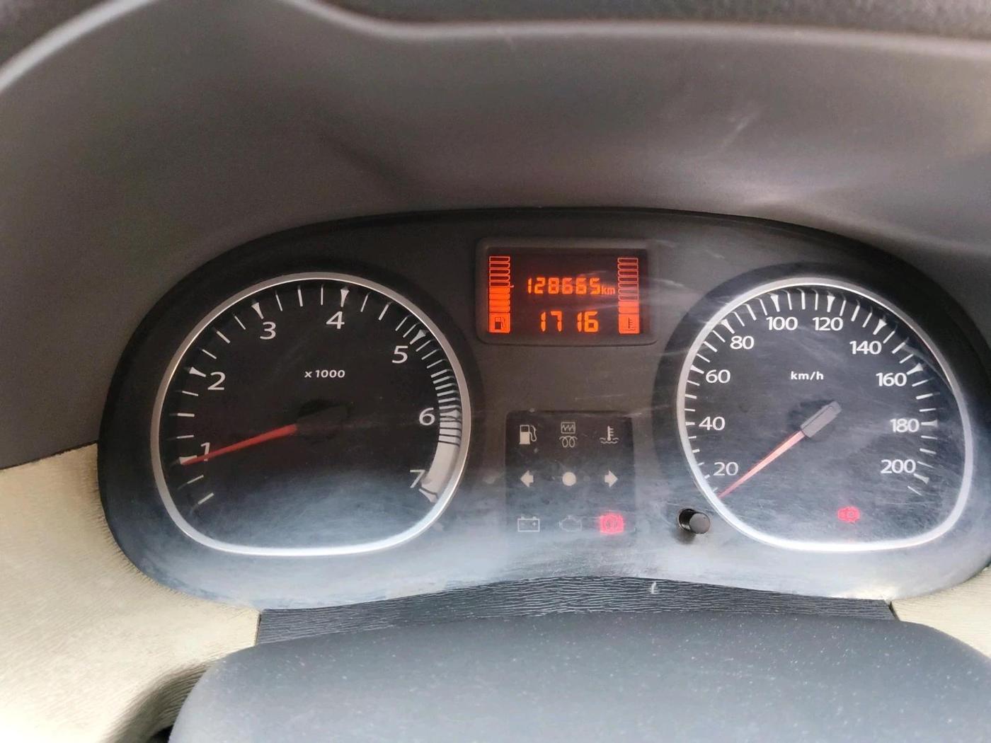 2014 Renault Duster 85 PS RXL DIESEL, Diesel, Manual, 1,28,665 km, interior