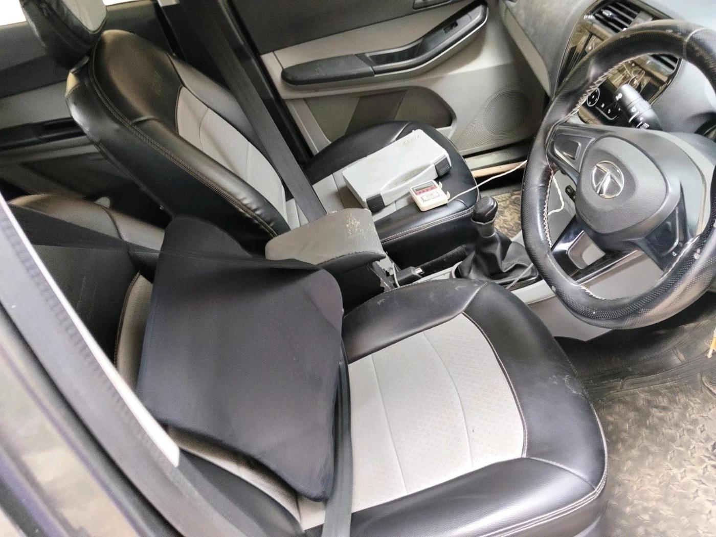 2023 Tata Tiago XM CNG, CNG, Manual, 60,241 km, interior
