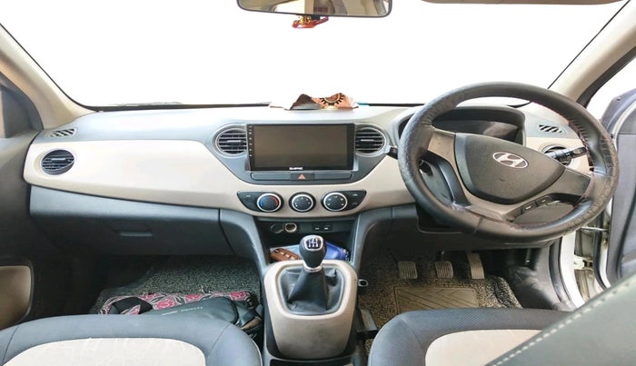 2014 Hyundai Grand i10 SPORTZ 1.2 KAPPA VTVT, Petrol, Manual, 88,547 km, interior