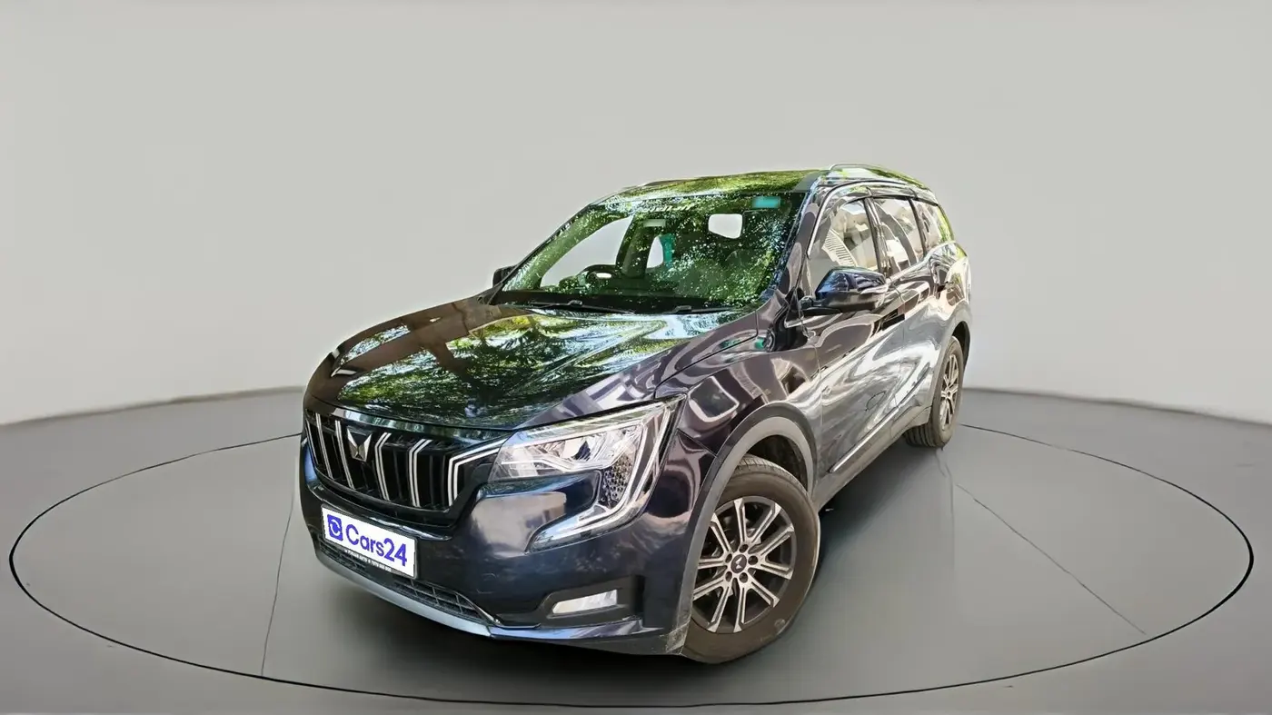 2023 Mahindra XUV700 AX 7 LUXURY D AT 7 STR, Diesel, Automatic, 75,397 km, exterior