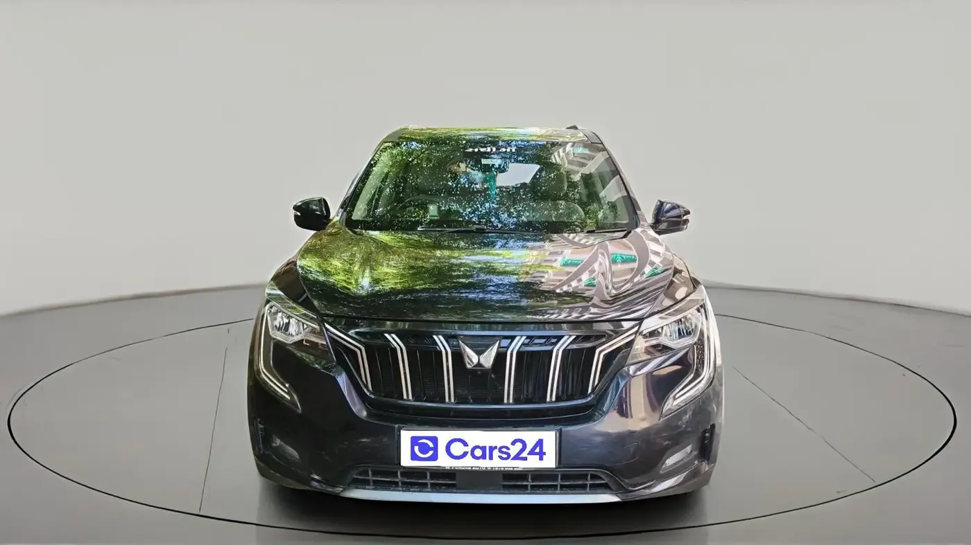 2023 Mahindra XUV700 AX 7 LUXURY D AT 7 STR, Diesel, Automatic, 75,397 km, exterior