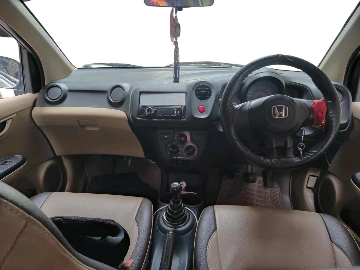 2014 Honda Amaze 1.5L I-DTEC EX, Diesel, Manual, 65,237 km, interior