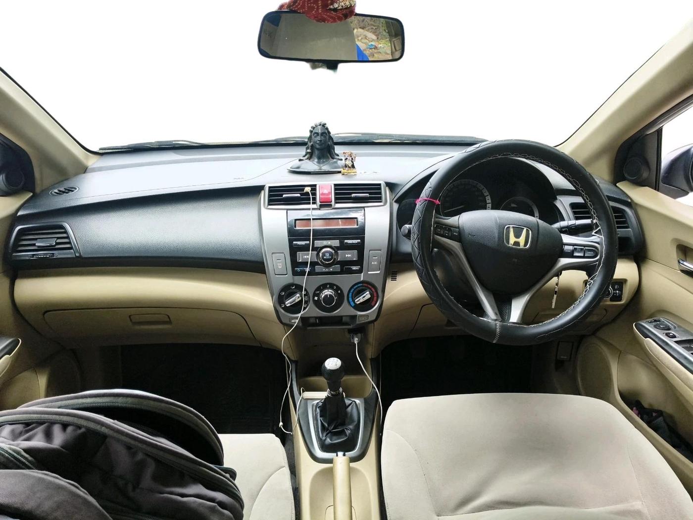 2012 Honda City 1.5L I-VTEC V MT, Petrol, Manual, 1,25,227 km, interior