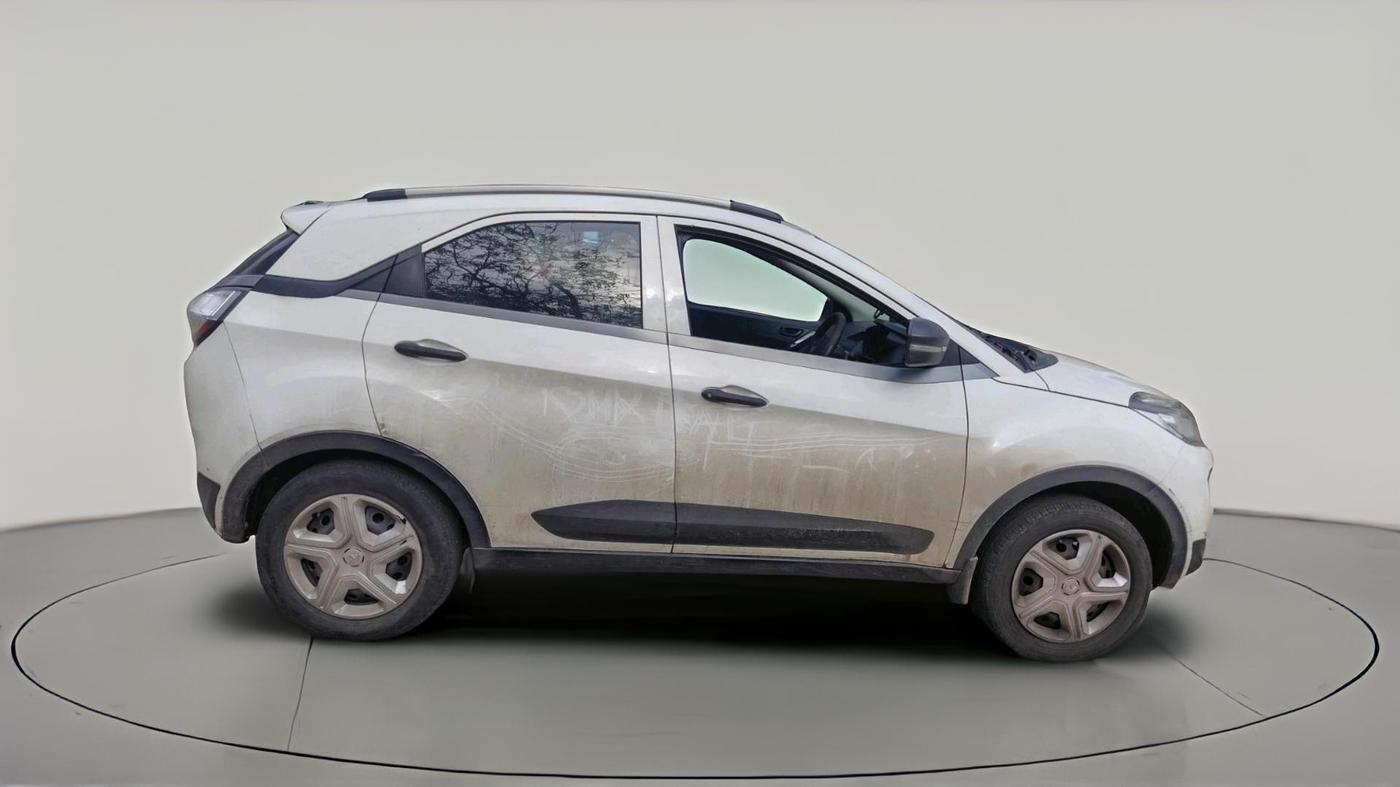 2018 Tata NEXON XM PETROL, CNG, Manual, 1,62,102 km, exterior