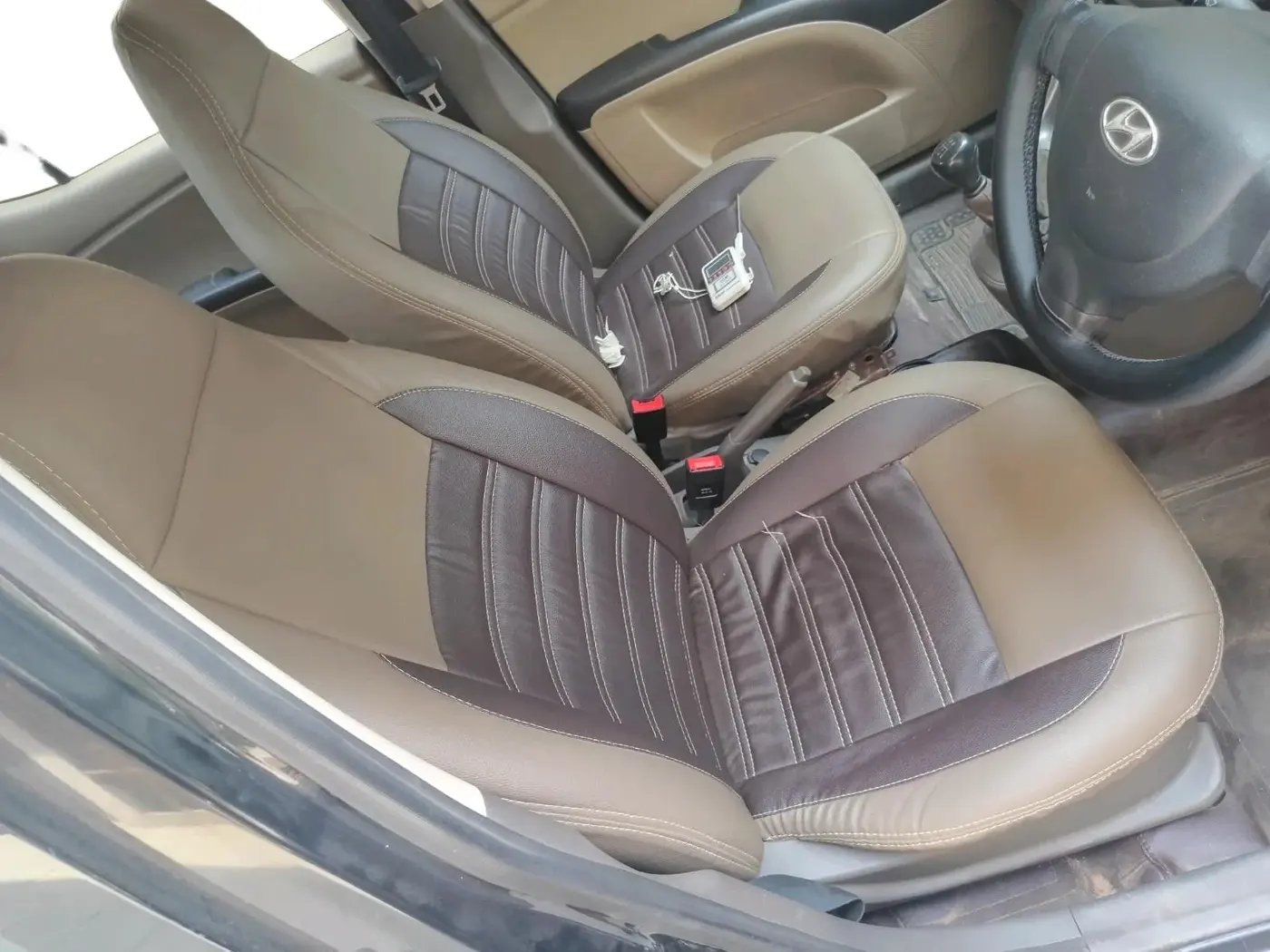 2013 Hyundai i10 SPORTZ 1.2, CNG, Manual, 78,683 km, interior