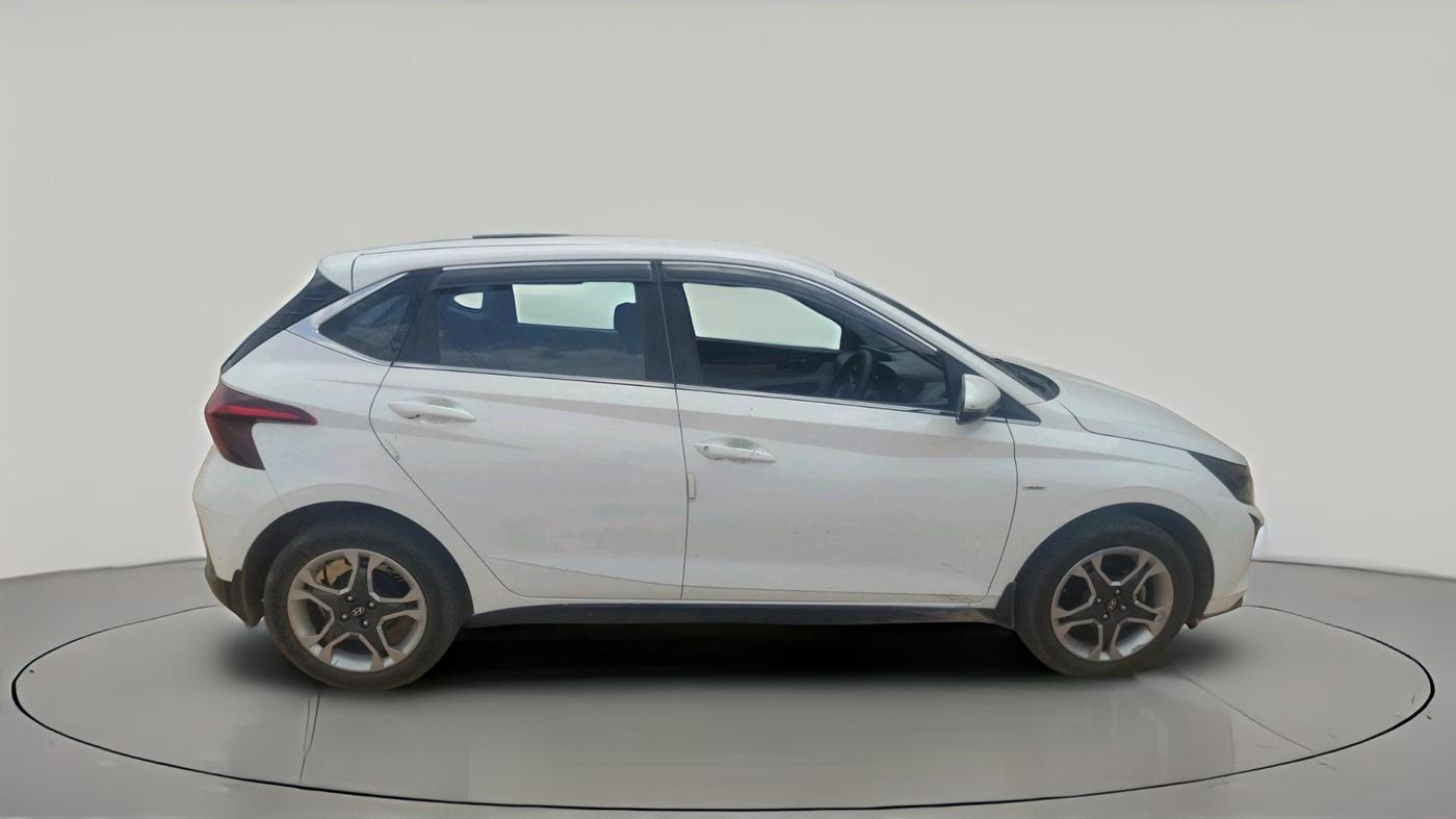2025 Hyundai NEW I20 SPORTZ 1.2 IVT, Petrol, Automatic, 17,173 km, exterior