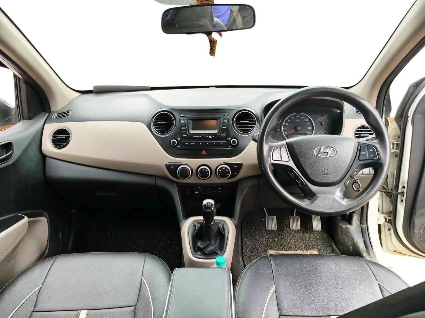 2018 Hyundai Grand i10 MAGNA 1.2 KAPPA VTVT, Petrol, Manual, 1,10,661 km, interior
