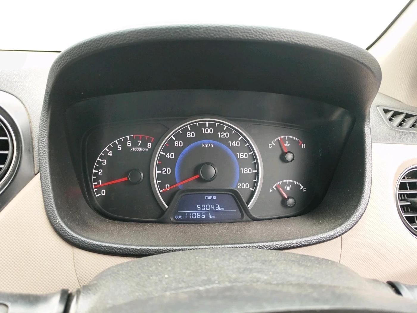 2018 Hyundai Grand i10 MAGNA 1.2 KAPPA VTVT, Petrol, Manual, 1,10,661 km, interior