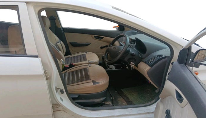 2015 Hyundai Eon D-LITE+, CNG, Manual, 67,910 km, interior