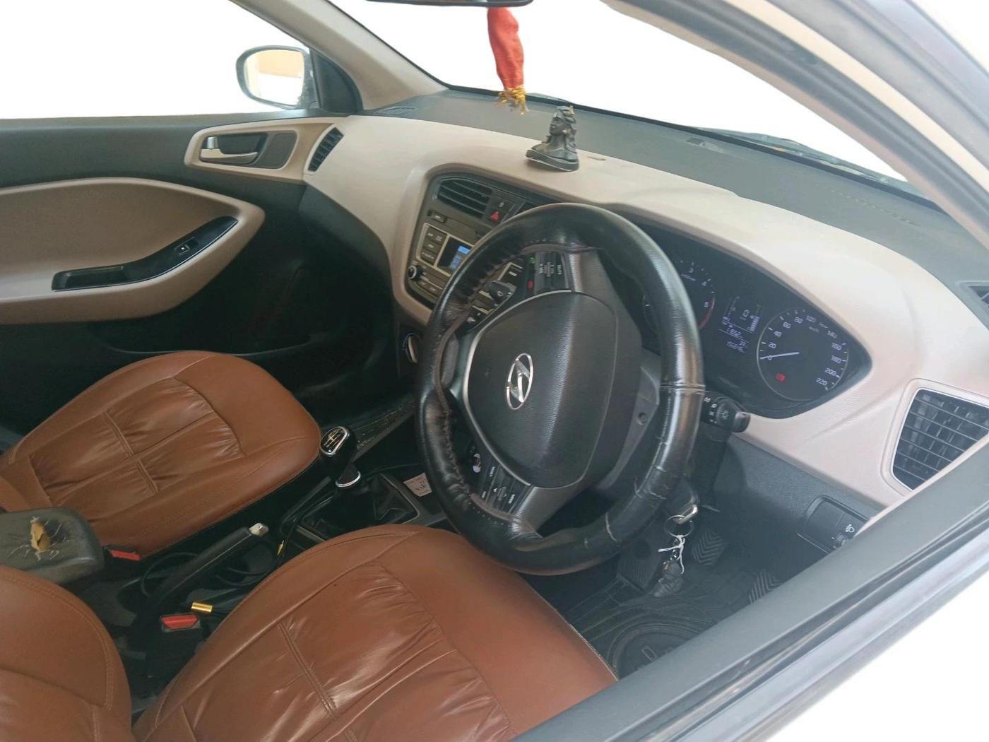 2014 Hyundai Elite i20 MAGNA 1.4 CRDI, Diesel, Manual, 1,56,646 km, interior