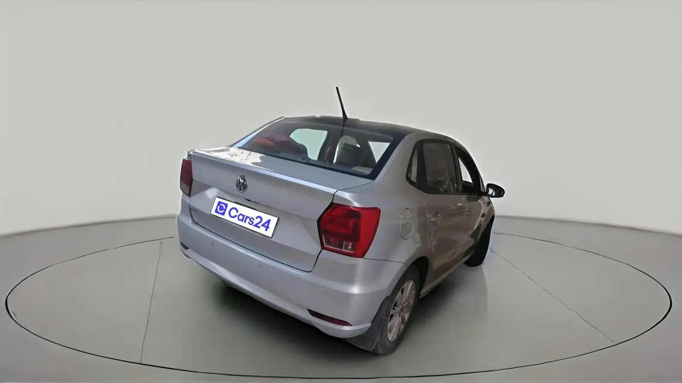 2017 Volkswagen Ameo COMFORTLINE 1.2L, Petrol, Manual, 1,72,947 km, exterior