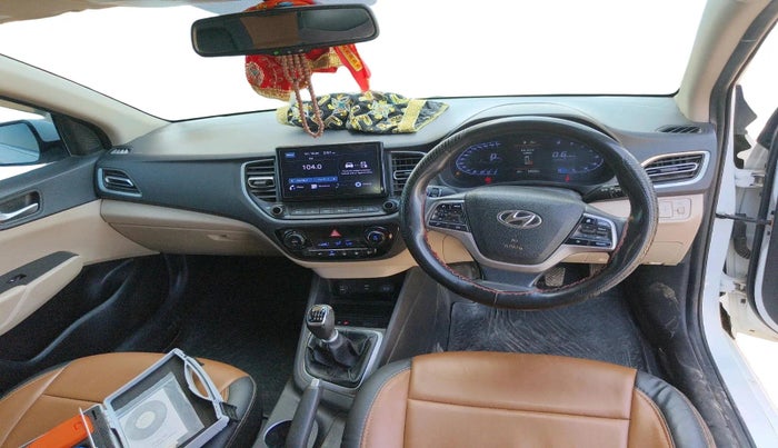 2022 Hyundai Verna SX 1.5 VTVT, Petrol, Manual, 54,562 km, interior