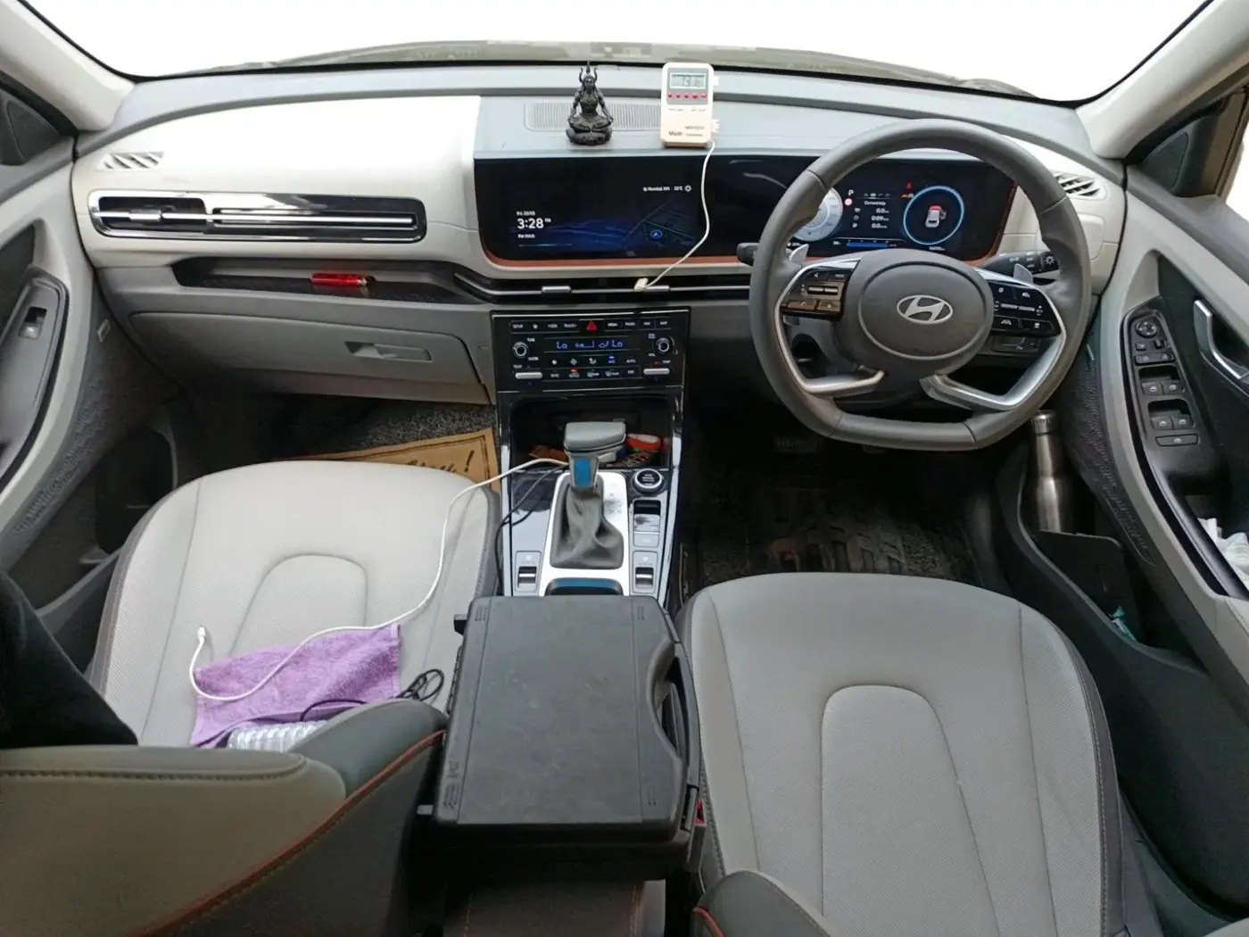 2025 Hyundai Creta Creta SX (O) 1.5 MPI IVT, Petrol, Automatic, 20,297 km, interior