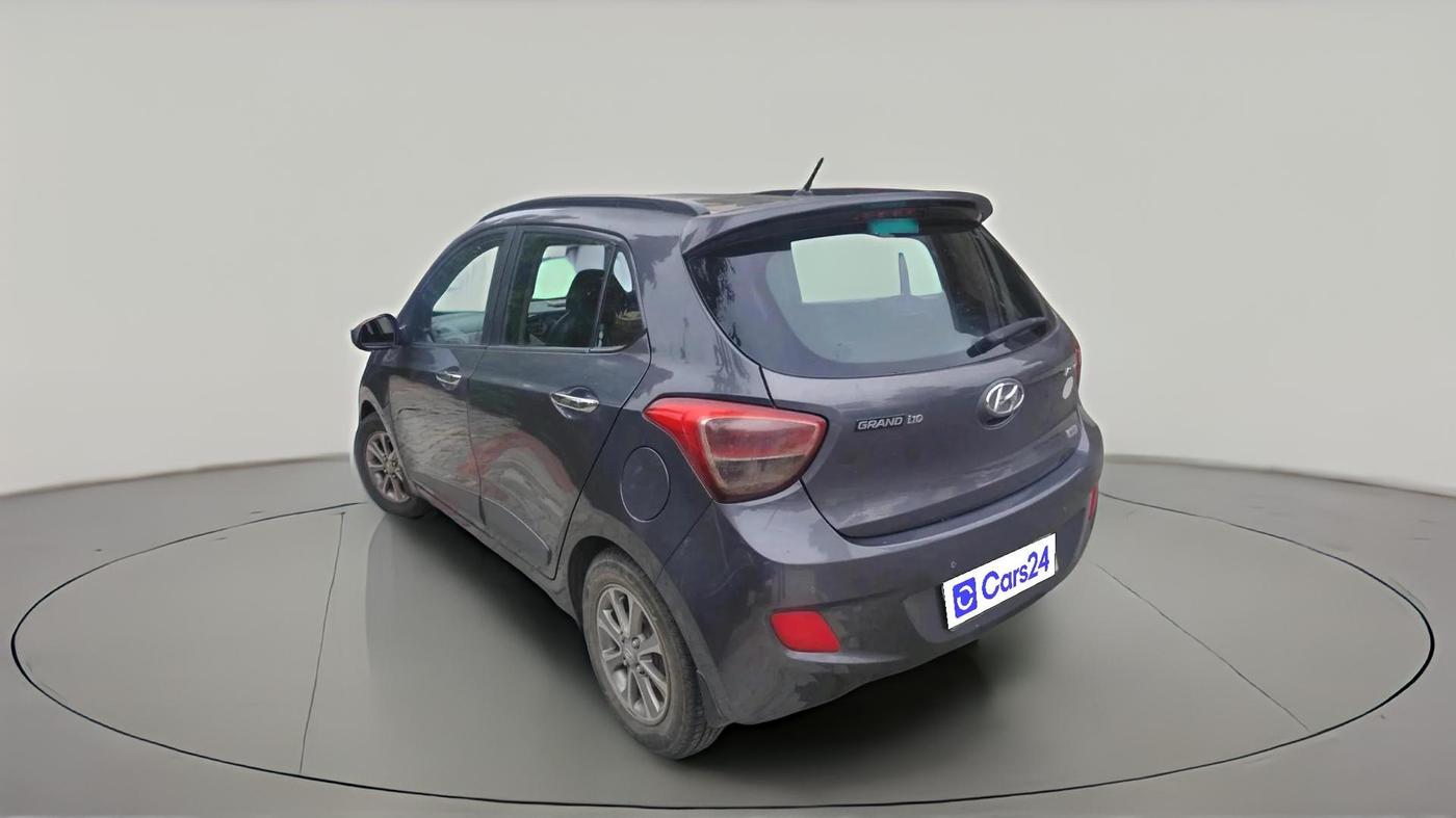 2016 Hyundai Grand i10 ASTA (O) AT 1.2 KAPPA VTVT, CNG, Automatic, 1,02,000 km, exterior