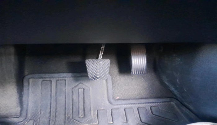 2022 KIA SONET HTK PLUS 1.0 IMT, Petrol, Manual, 58,611 km, interior