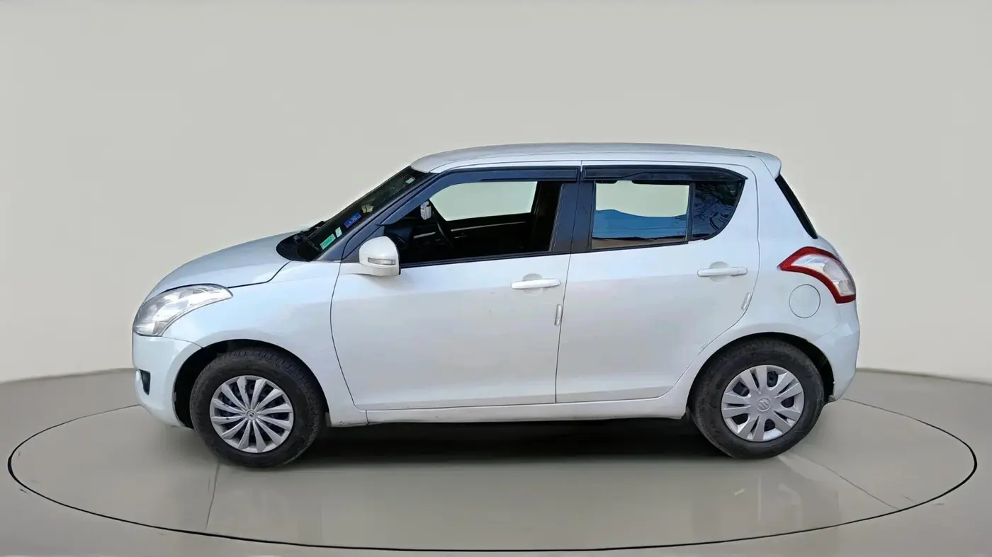 2012 Maruti Swift VXI, CNG, Manual, 61,396 km, exterior