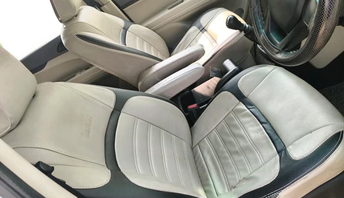 2019 Mahindra MARAZZO M4 8 STR, Diesel, Manual, 72,245 km, interior