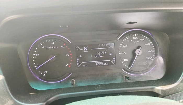 2019 Mahindra MARAZZO M4 8 STR, Diesel, Manual, 72,245 km, interior