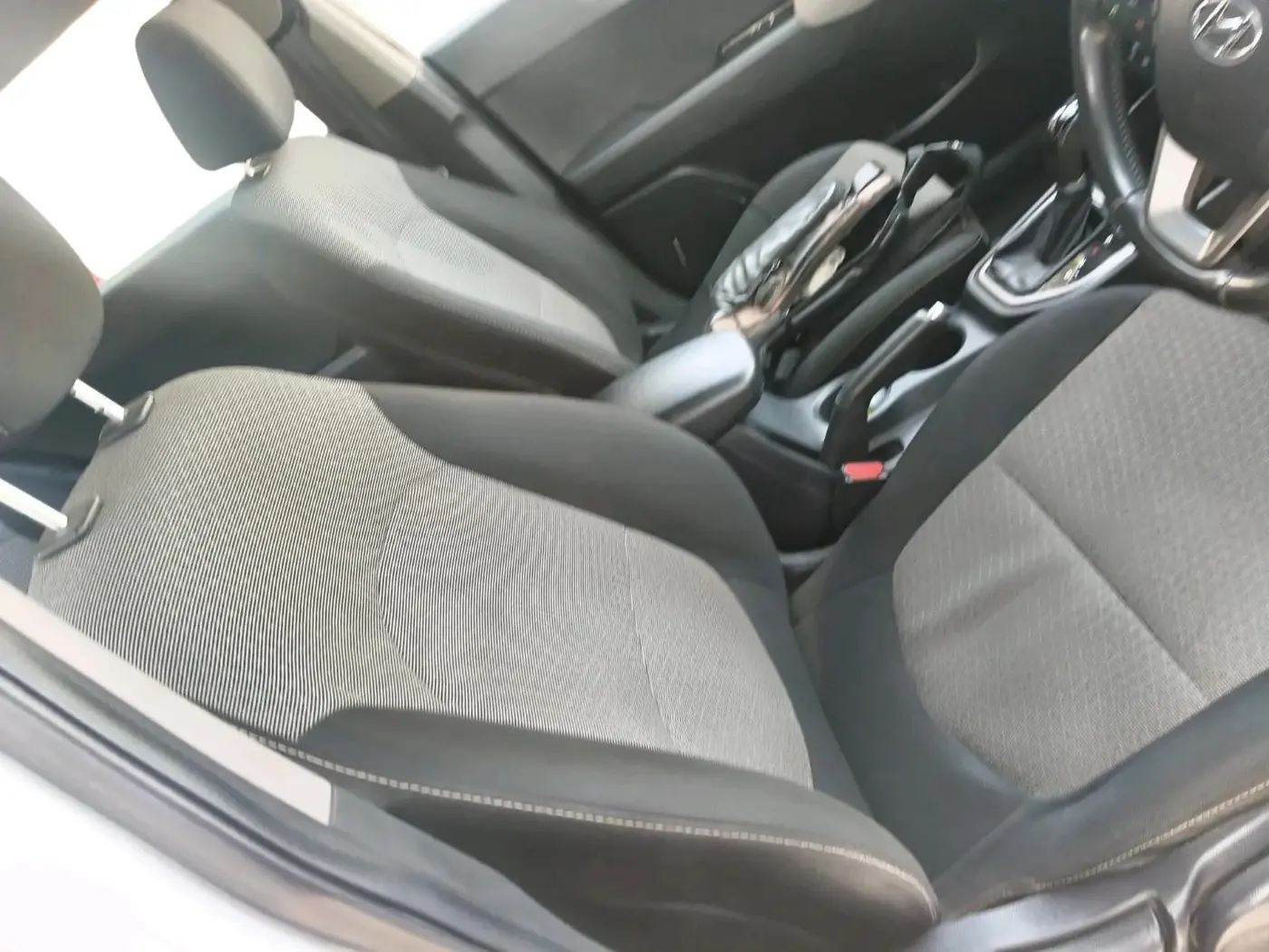 2017 Hyundai Creta SX PLUS AT 1.6 DIESEL, Diesel, Automatic, 1,25,554 km, interior