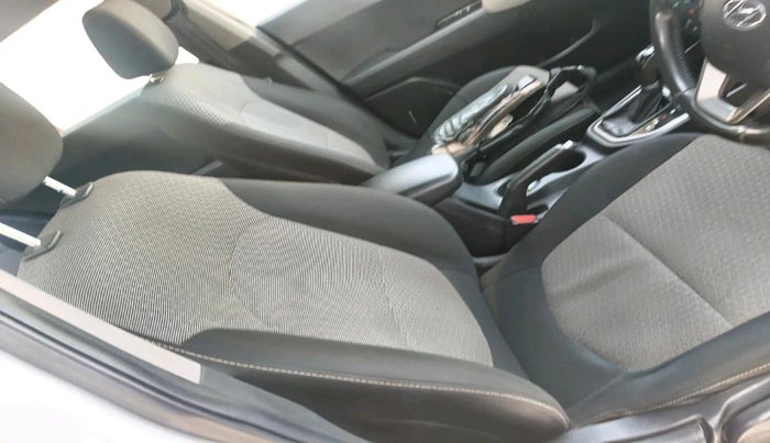 2017 Hyundai Creta SX PLUS AT 1.6 DIESEL, Diesel, Automatic, 1,25,554 km, interior