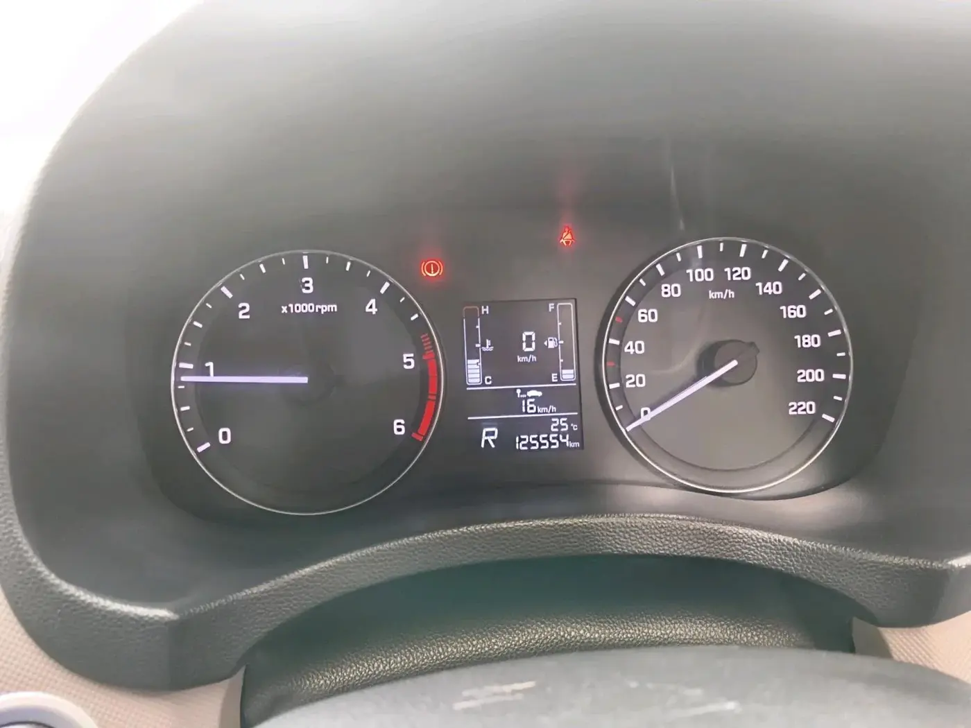 2017 Hyundai Creta SX PLUS AT 1.6 DIESEL, Diesel, Automatic, 1,25,554 km, interior