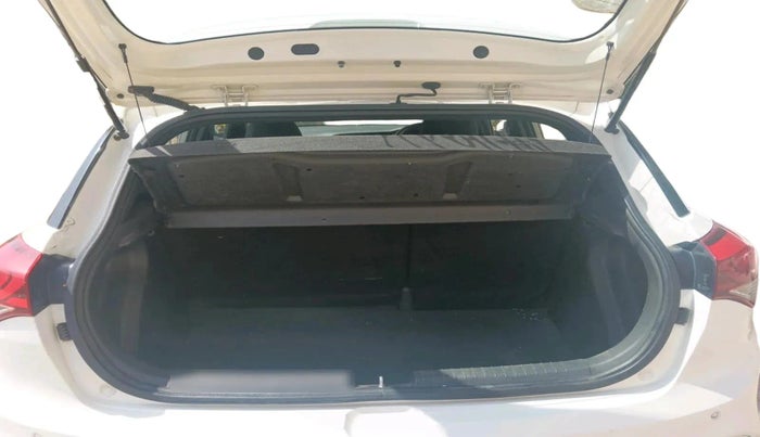 2015 Hyundai i20 Active 1.2 SX, Petrol, Manual, 49,121 km, exterior