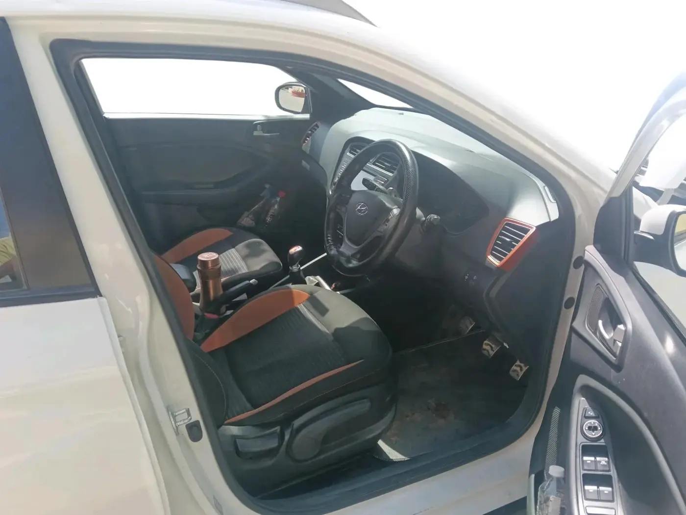 2015 Hyundai i20 Active 1.2 SX, Petrol, Manual, 49,121 km, interior