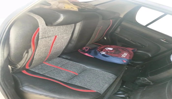 2016 Maruti Swift VXI, CNG, Manual, 1,73,372 km, interior