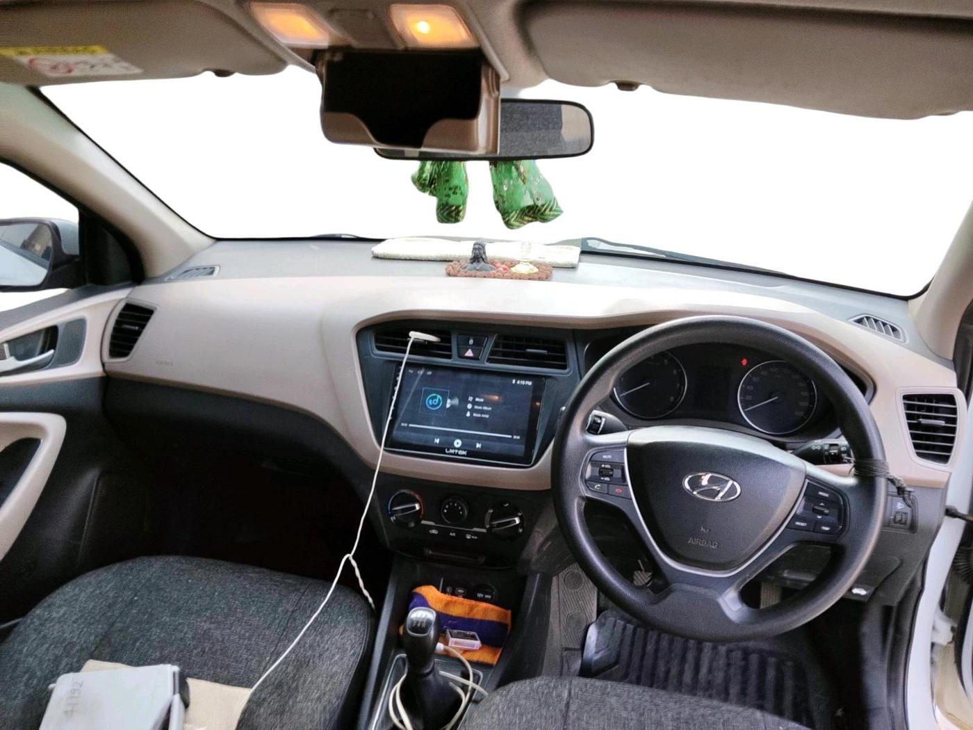2018 Hyundai Elite i20 SPORTZ 1.2, CNG, Manual, 61,809 km, interior