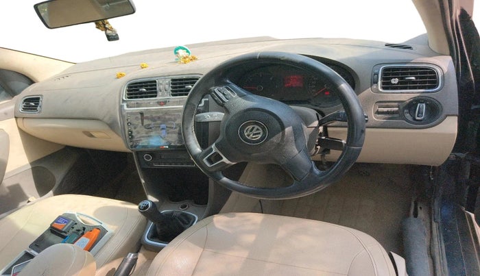 2013 Volkswagen Vento HIGHLINE DIESEL 1.6, Diesel, Manual, 1,05,757 km, interior