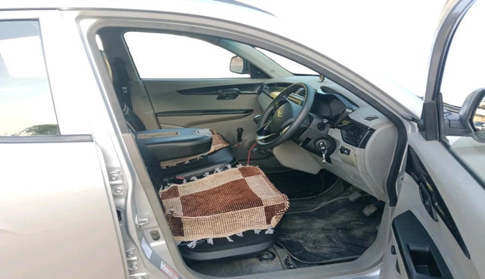 2017 Mahindra Kuv100 K2 6 STR, CNG, Manual, 56,764 km, interior