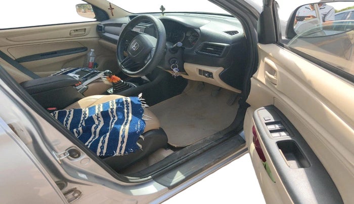 2020 Honda Amaze 1.2L I-VTEC E, CNG, Manual, 38,459 km, interior