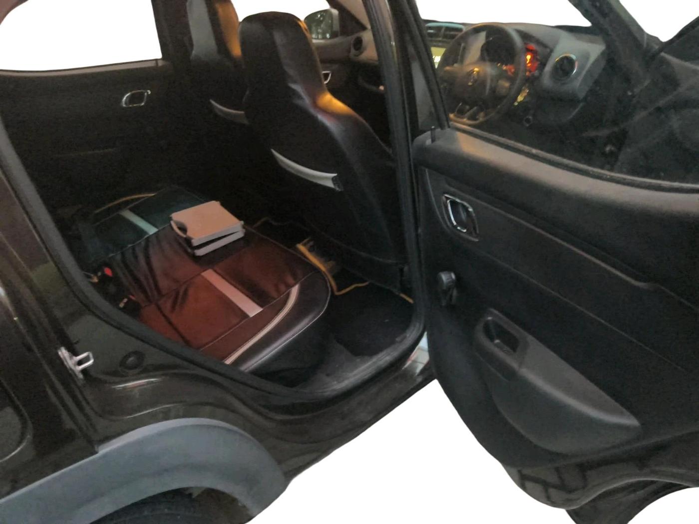 2018 Renault Kwid RXT 1.0, Petrol, Manual, 17,595 km, interior