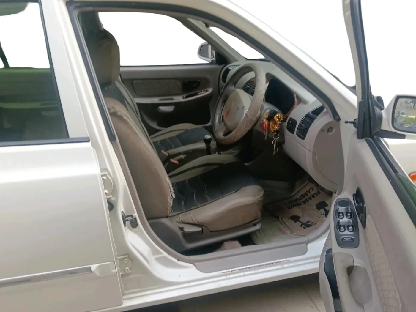 2012 Hyundai Accent EXECUTIVE, CNG, Manual, 1,35,295 km, interior
