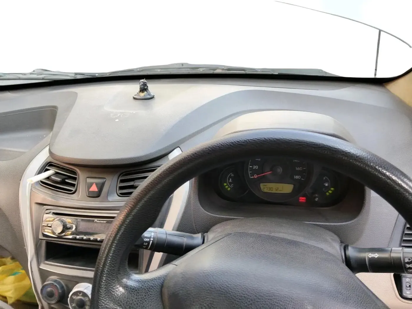 2013 Hyundai Eon ERA +, Petrol, Manual, 2,73,012 km, interior