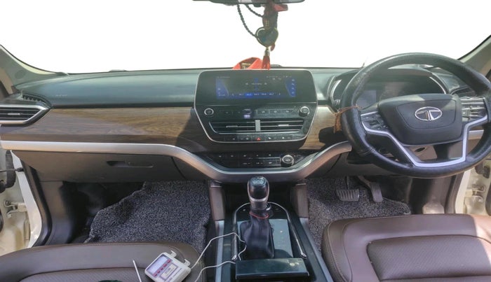 2021 Tata Harrier XZA 2.0L, Diesel, Automatic, 1,04,979 km, interior