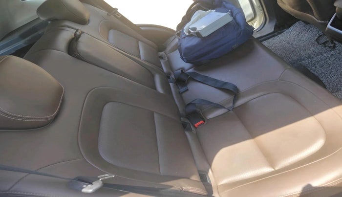 2021 Tata Harrier XZA 2.0L, Diesel, Automatic, 1,04,979 km, interior