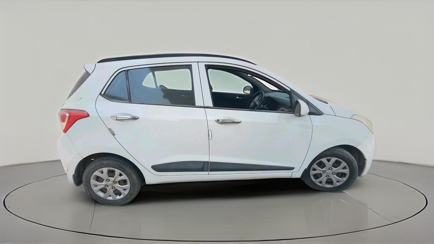 2016 Hyundai Grand i10 SPORTZ 1.2 KAPPA VTVT, Petrol, Manual, 80,846 km, exterior