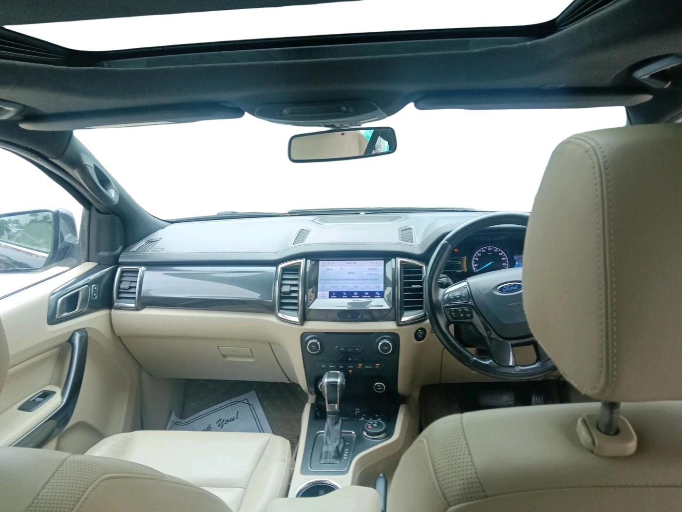 2021 Ford Endeavour TITANIUM PLUS 2.0 4X4 AT SUNROOF, Diesel, Automatic, 98,720 km, interior
