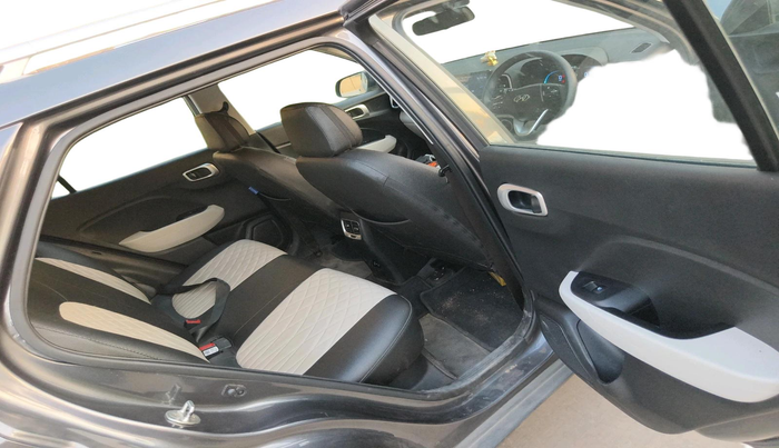 2022 Hyundai VENUE S 1.2, Petrol, Manual, 27,568 km, interior