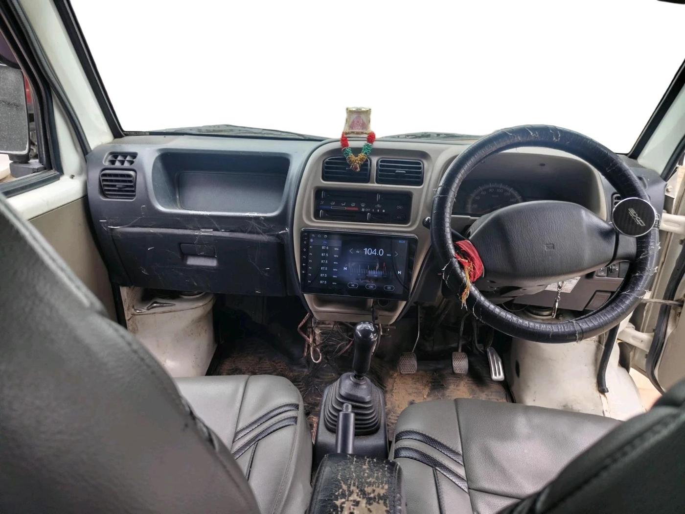 2016 Maruti Eeco 5 STR, CNG, Manual, 1,83,589 km, interior